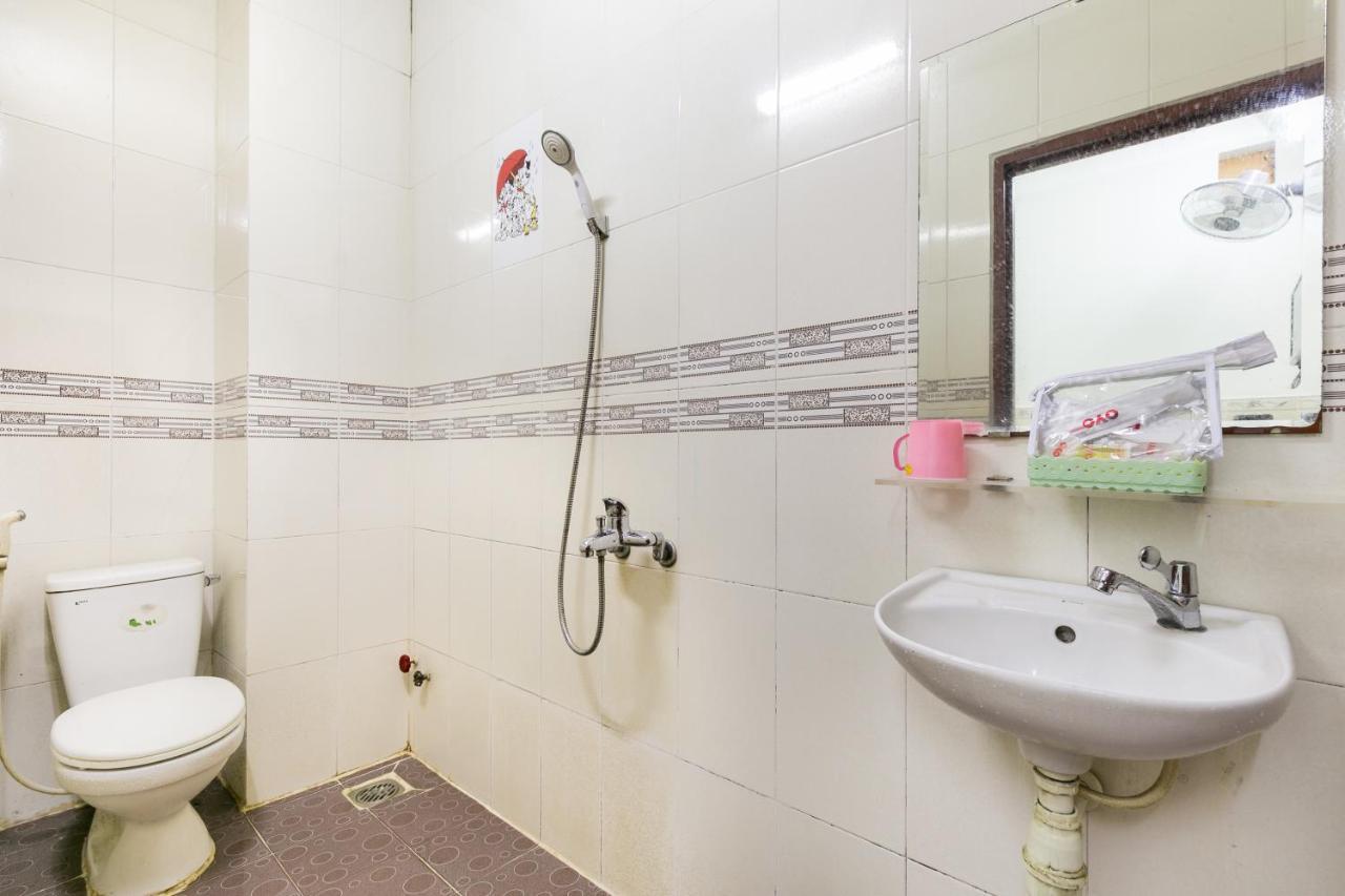 Oyo 372 Vy Ha Hotel Ho Chi Minh-staden Exteriör bild